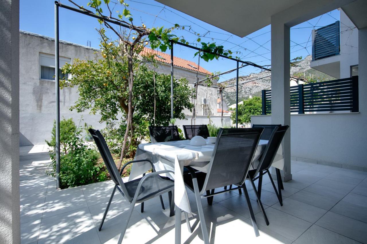 Apartmani Dule Komiza Bagian luar foto