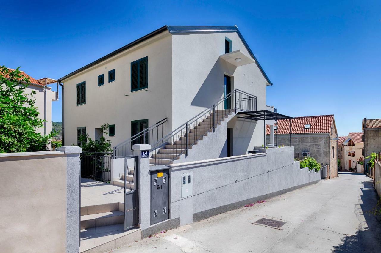 Apartmani Dule Komiza Bagian luar foto